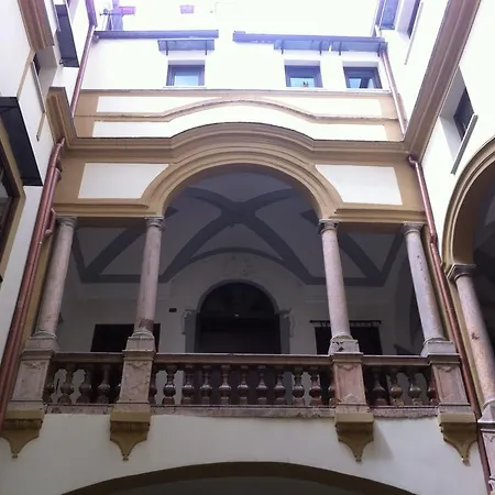 Apartamento Foresteria Dell' Alloro